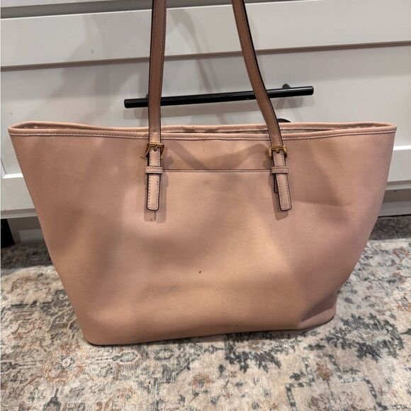 Michael Kors MK Large pale pink tote purse - Picture 7 of 16